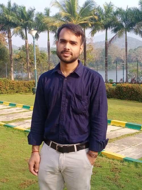 Best Maths,Physics tutor in Varanasi